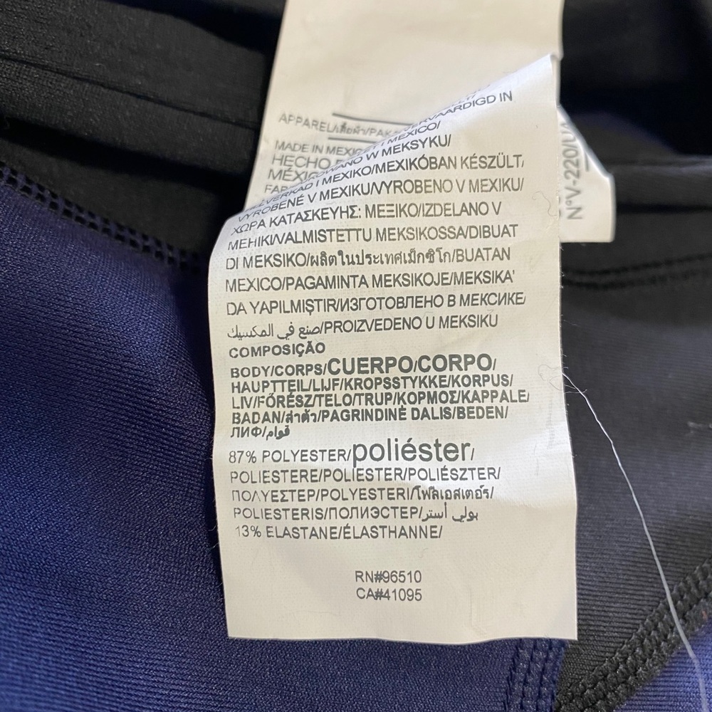 Medium Under Armour Leggings - Picture 8 of 8